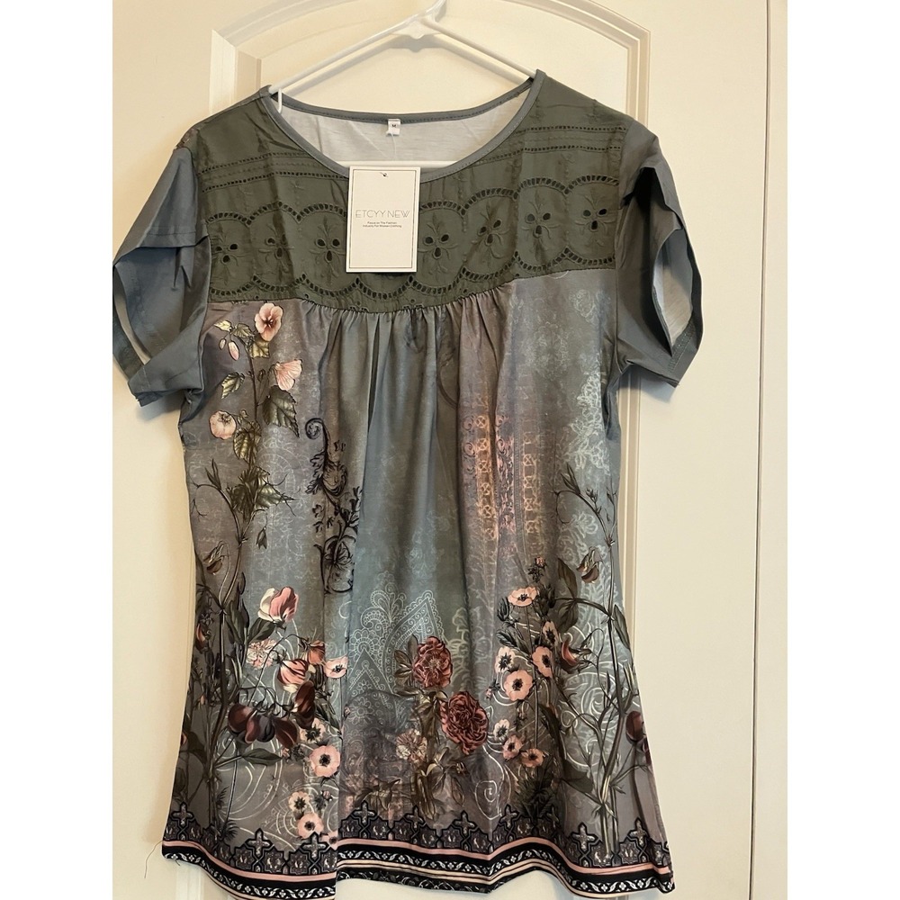 ETCYY New Tunic Top Women Size Medium Green NWT Floral Eyelet Lace C941